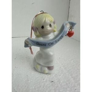 Avon Precious Moments Angel‎ Ornament "Peace On Earth" 1998, 3rd in Series